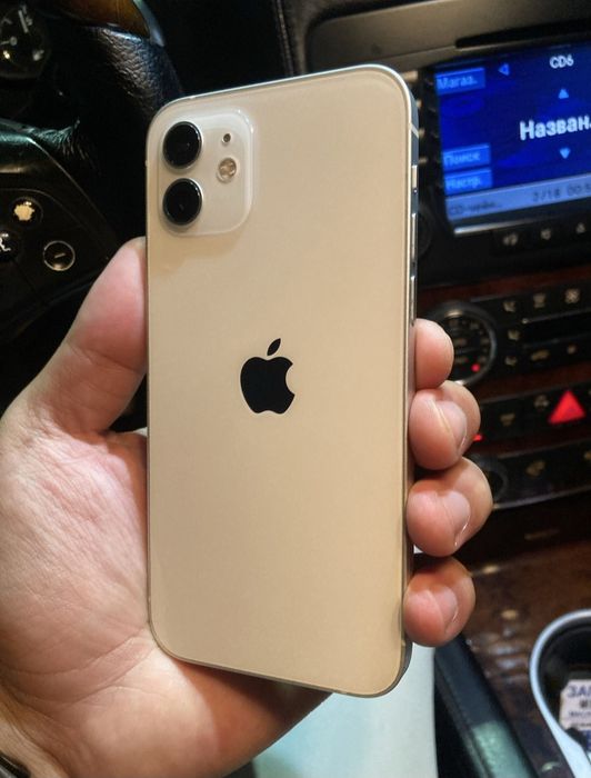 Продам айфон 12   iphone 12