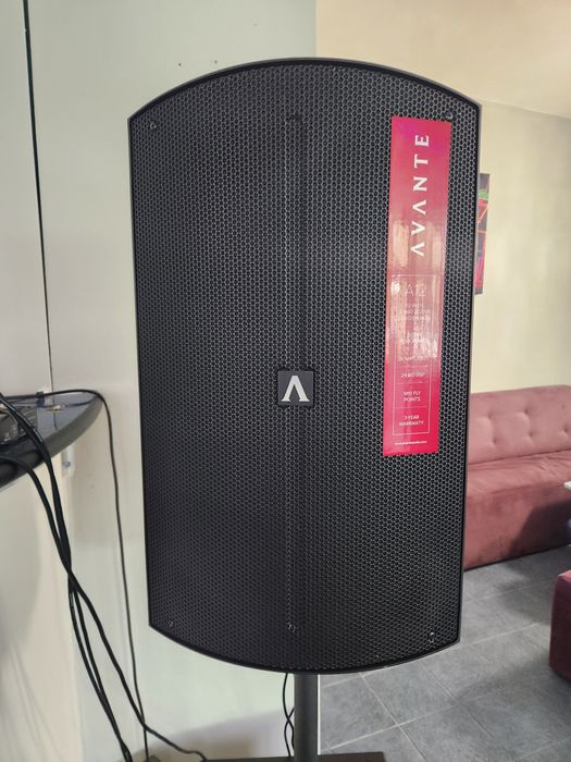 Boxe avant aproape noi