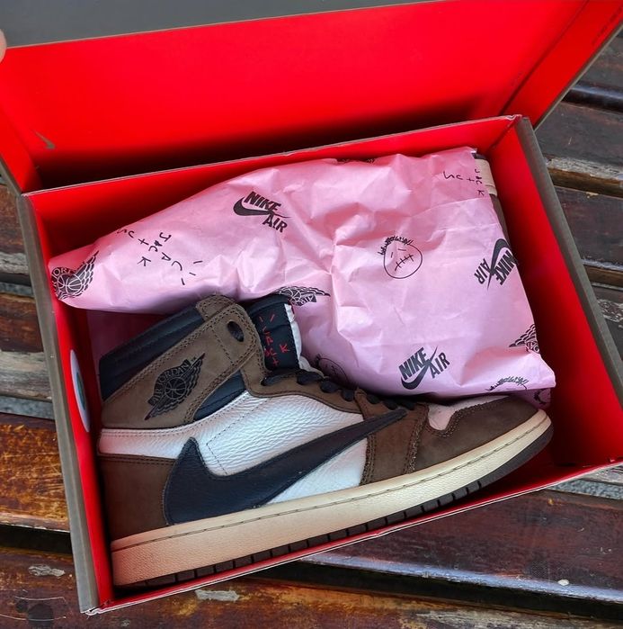 Nike Jordan 1 x Travis Scott