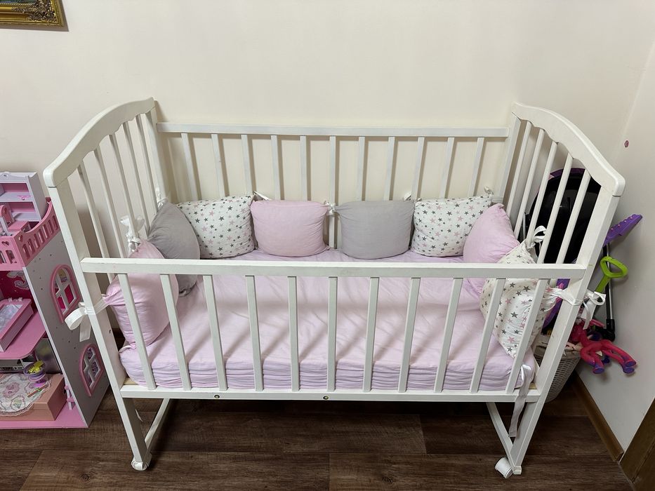 Продам манеж 15000 тг. Самовывоз район Орбиты