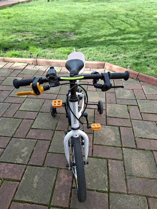 Bicicletă copii 3-5 ani 14” BTWIN + cască și antifurt, stare foarte bună