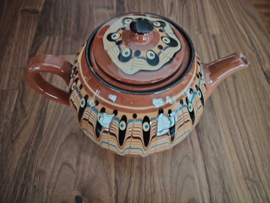 Чайник троянска керамика