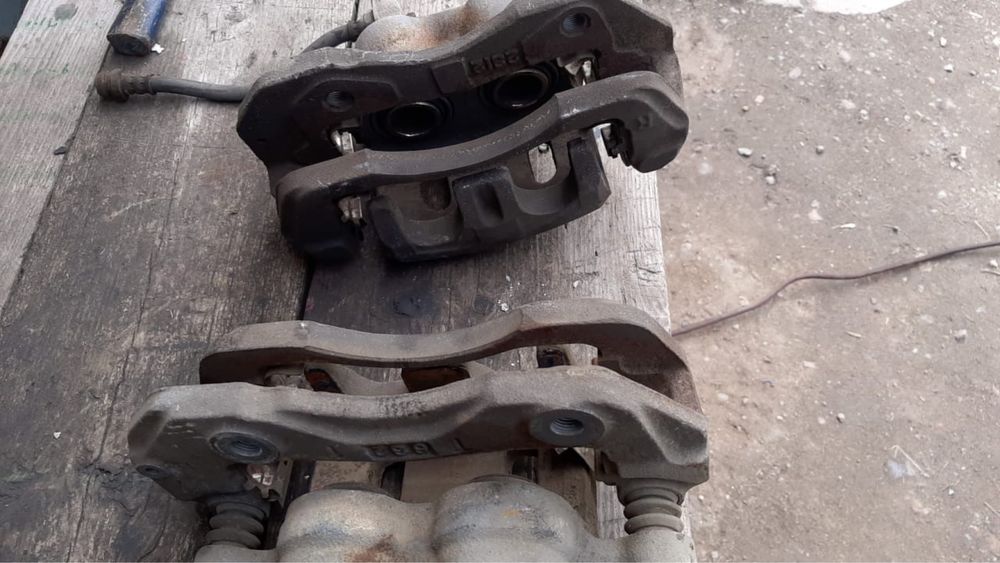 Суппорта тормозные диски Делика булка