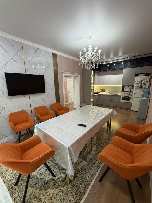 Продам 5 комнатную квартиру