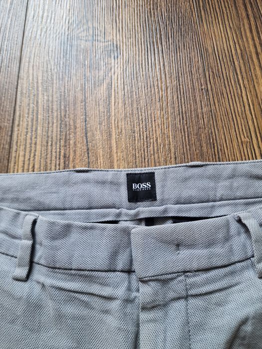 Страхотен мъжки панталон HUGO BOSS размер 48 / М
