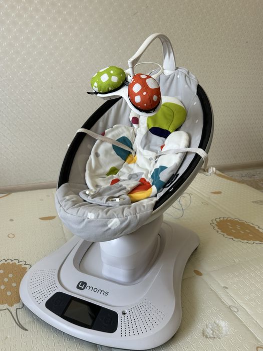 Шезлонг 4 moms для младенцев