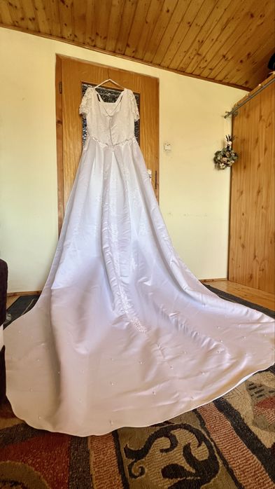 Rochie de mireasa cu trena detasabila XXL