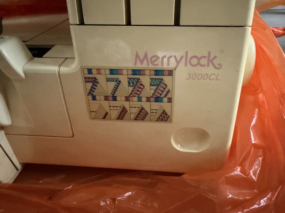 Коверлок Merrylock 3000cl