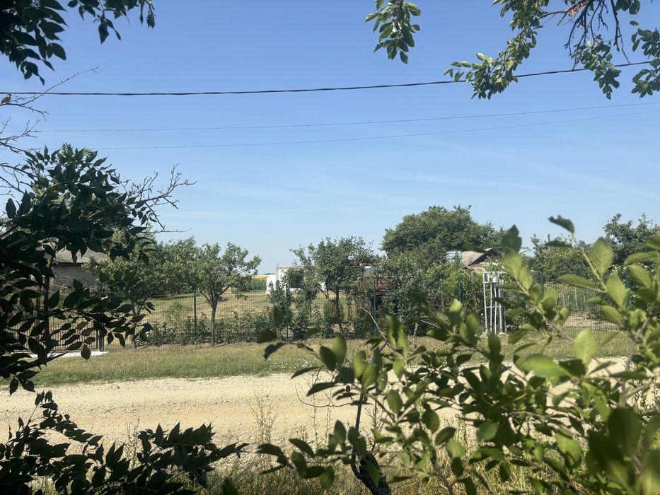 Vand urgent Teren intravilan