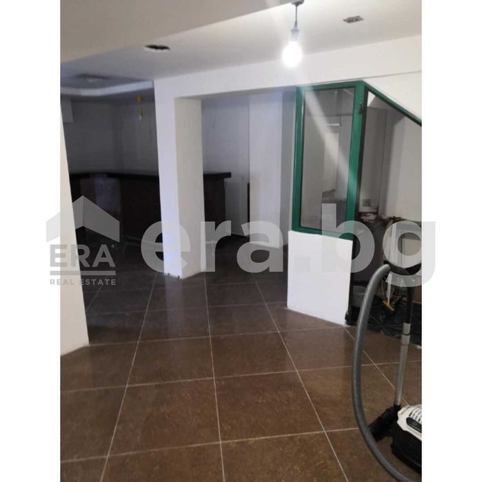 Дава се под наем Магазин в Варна, Левски - 170 кв.м за 99999 € - Снимка #4