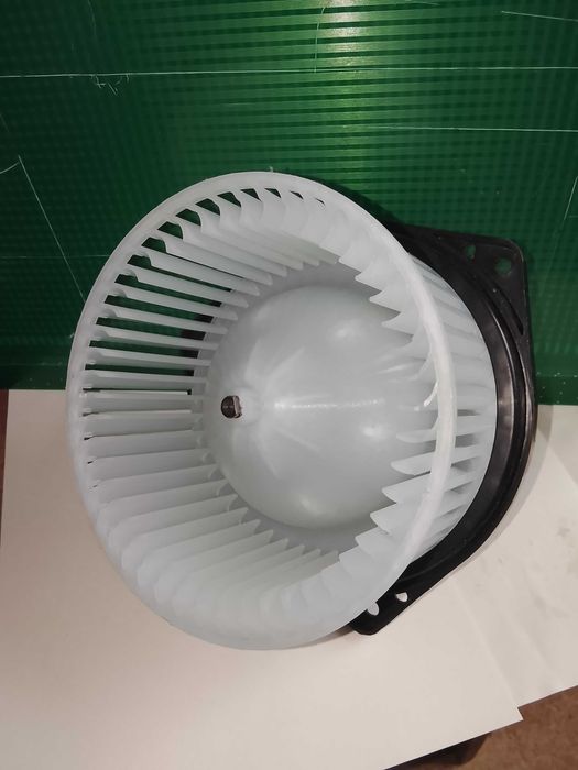 Мотор отопителя для mitsubishi L200