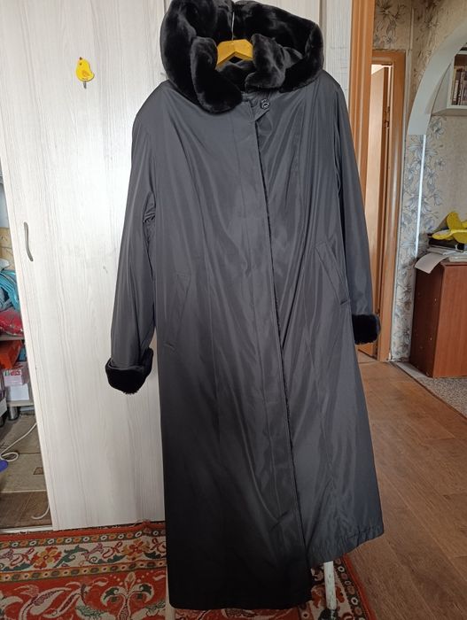 Продам женское пальто