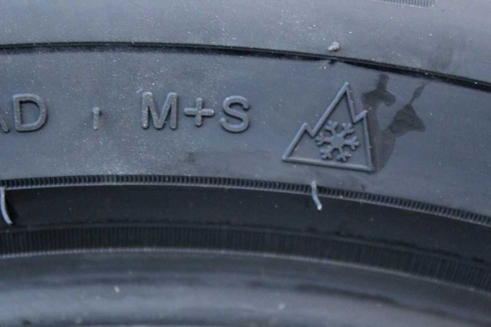Anvelope iarna noi 225/55R19 103V, Triangle, DOT 2026