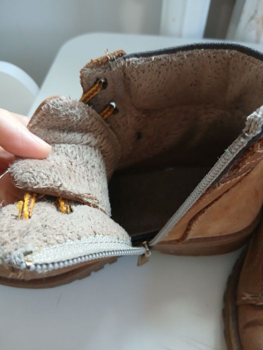 Продам ботинки детские