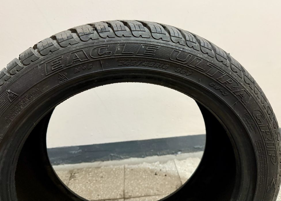 Зимна гума 245/45/18 Goodyear Eagle Ultra Grip