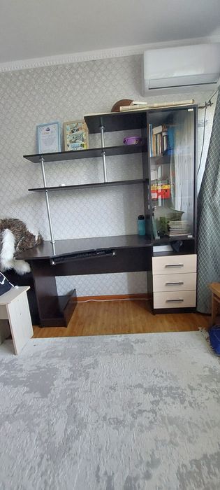 Продам письменный стол