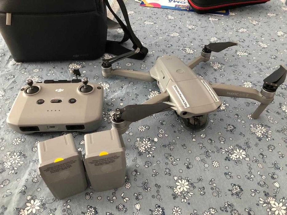 Dronă DJI Mavic Air 2 Fly More Combo  versiunea SUA inregistrata caa