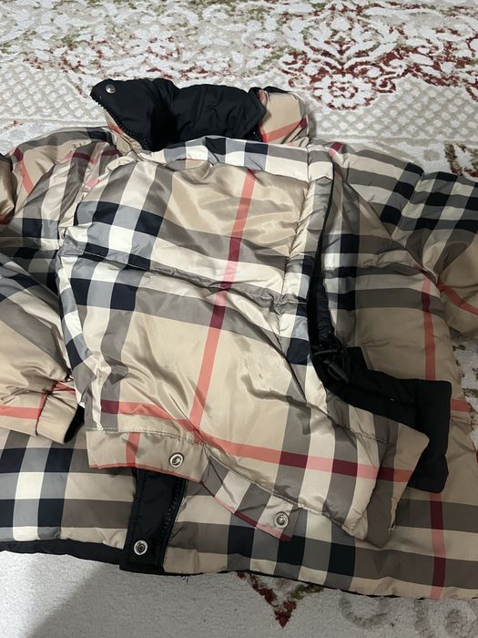 Продам двустороннюю (Burberry)куртку люкс