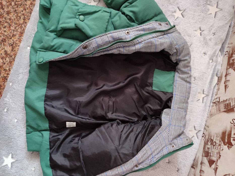 Продам весенние куртки