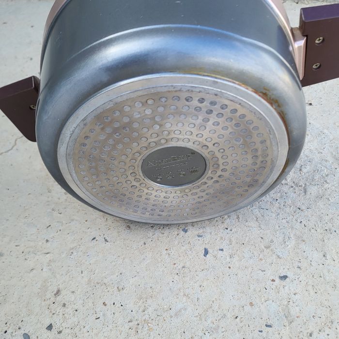 Казан б/у продаётся