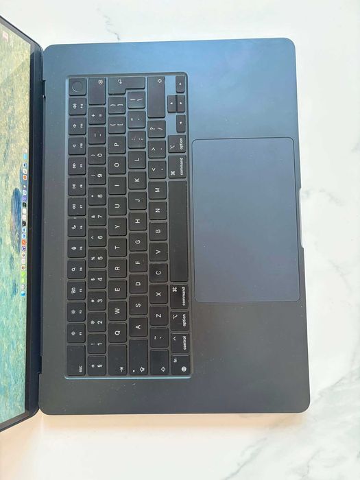 Macbook Air M2 15" 8GB 256GB Midnight