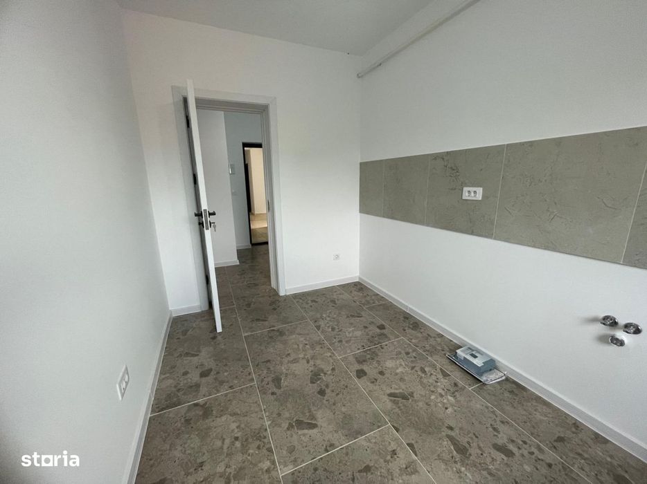 Apartament 2 Camere Decomandat, Bloc Nou, Kaufland Pacurari, Parcare,