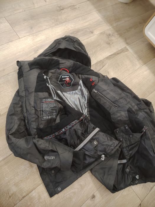 Скиьорско яке за