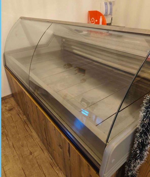 Vitrina frigorifica comerciala/ Frigider pana la -30 Grade