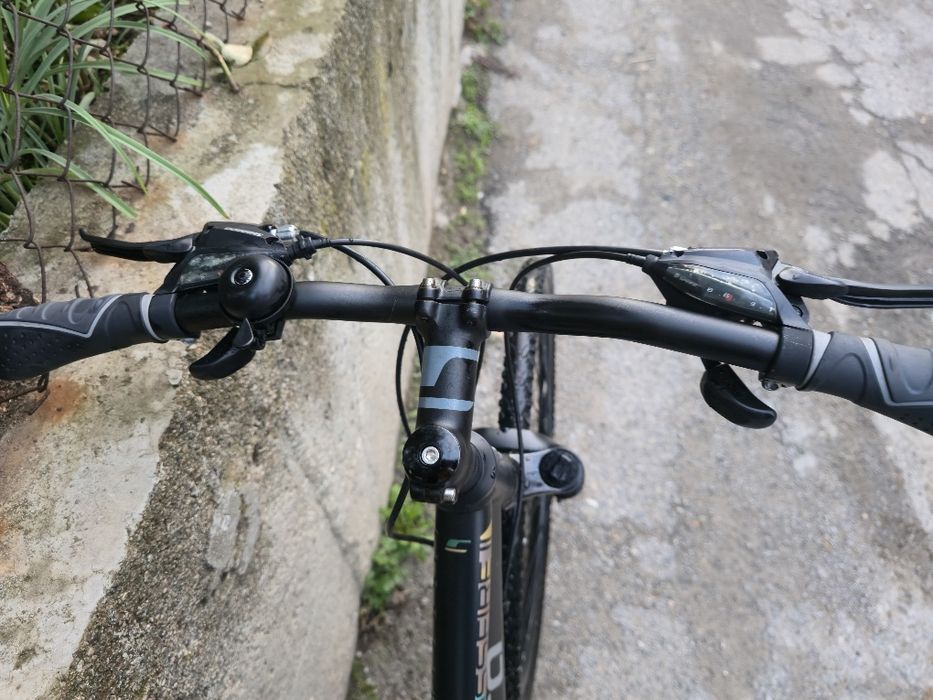 Алуминиев Английски Carrera crossfire 2 Като нов 24 скорости