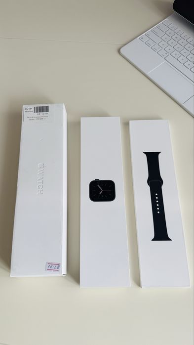 Apple wach siries 6, 44mm aluminum ceramic case.