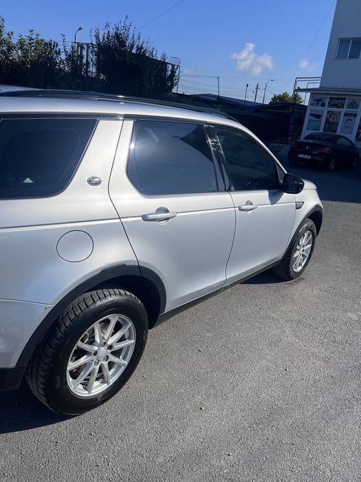 Land Rover Discovery Sport 2016 diesel, 10.727 € — imagine 4