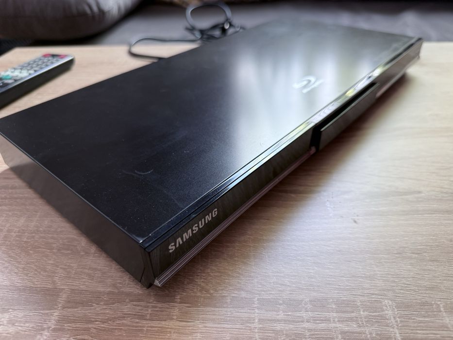 Samsung BD-C5300 Blu-ray плейър