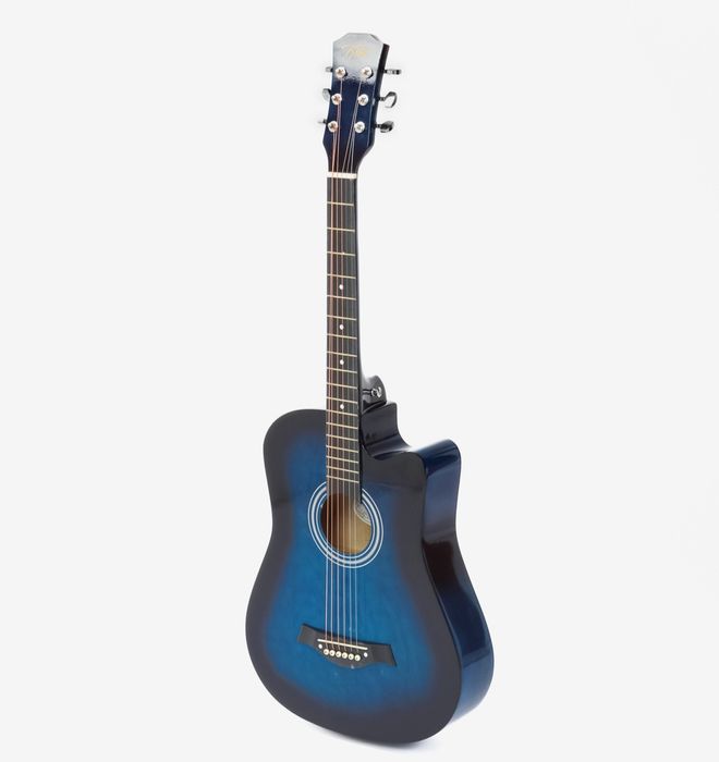 Srochno sotiladi.  Akustik gitara