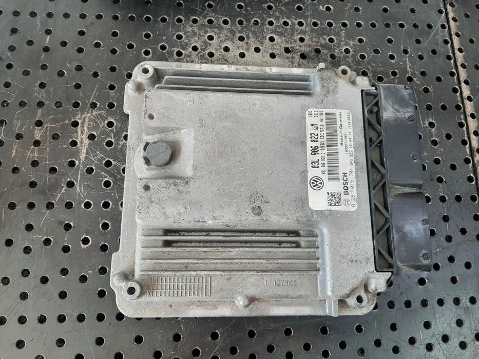 ecu calculator motor 2.0 tdi cbd  vw golf 6 golf 5 plus 03l906022lm  0281015704