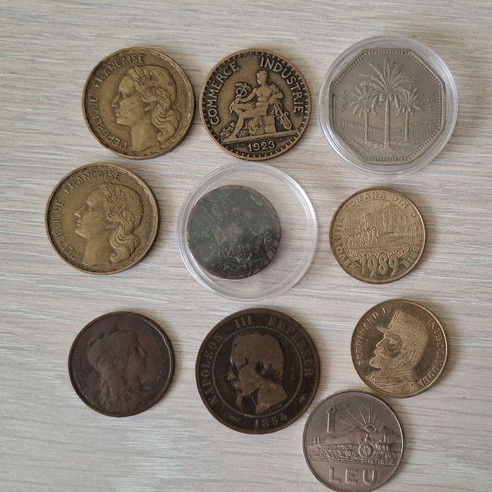 Monezi vechi + o bancnotă 2000 lei cu eclipsa