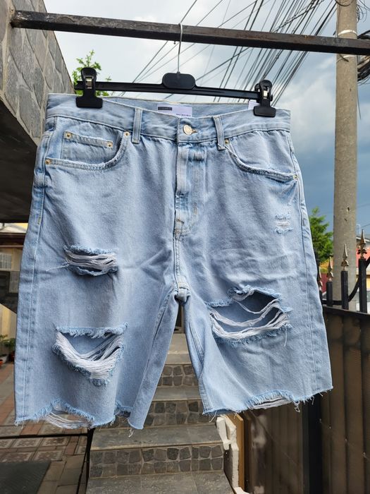 Bermude de blugi Bershka noi