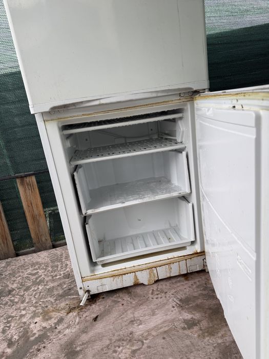 Продам холодильник