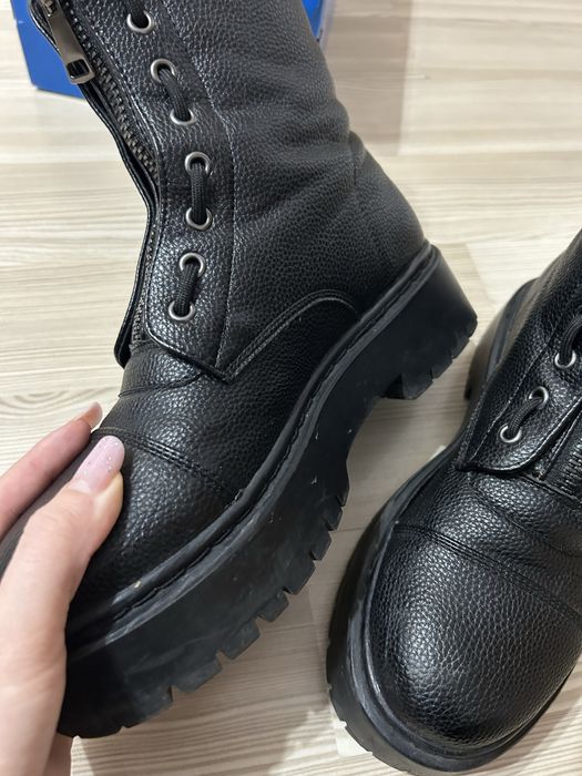 Ghete cu fermoar marimea 39