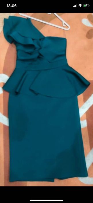 De vanzare rochie
