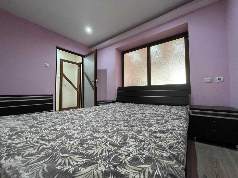 Дава се под наем Тристаен апартамент в Бургас, Лазур - 100 кв.м за 612 € - Снимка #2