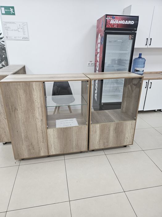 Продам Витринные полки