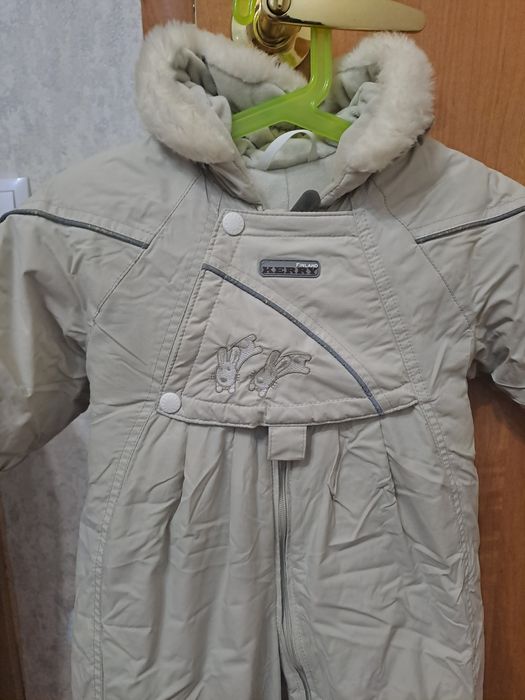 Продам фирменный комбинезон Керри