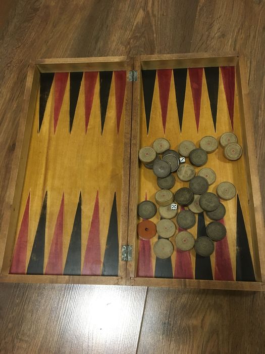 Табли и шахове в много добро състояние