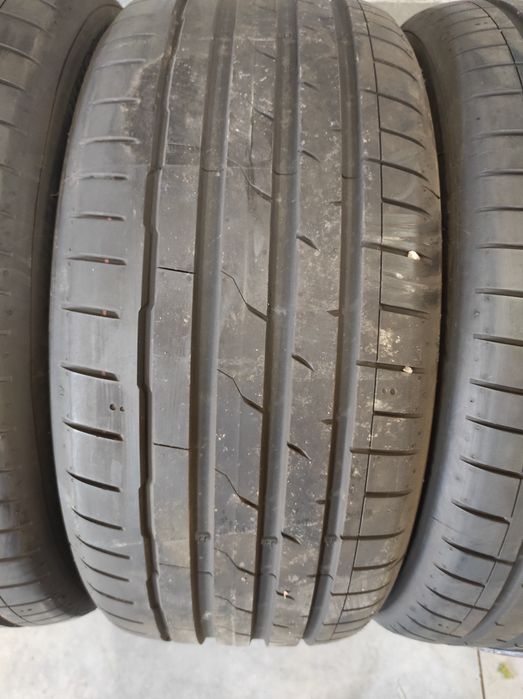 255/45/19 Hankook