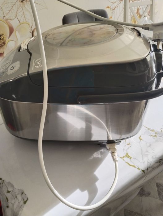 Продам мултиварку Tefal