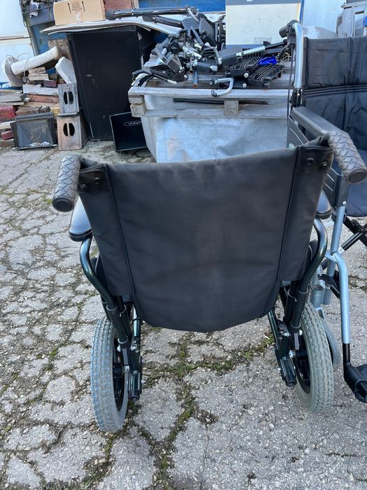 Ръчна инвалидна количка Breezu