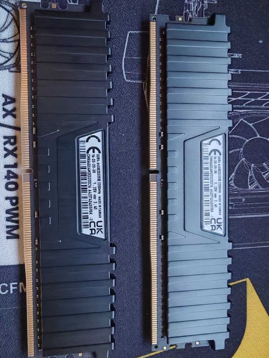Corsair VENGEANCE LPX Black 64GB (2x32), DDR4, 3200 MHz, CL16 Рам памет