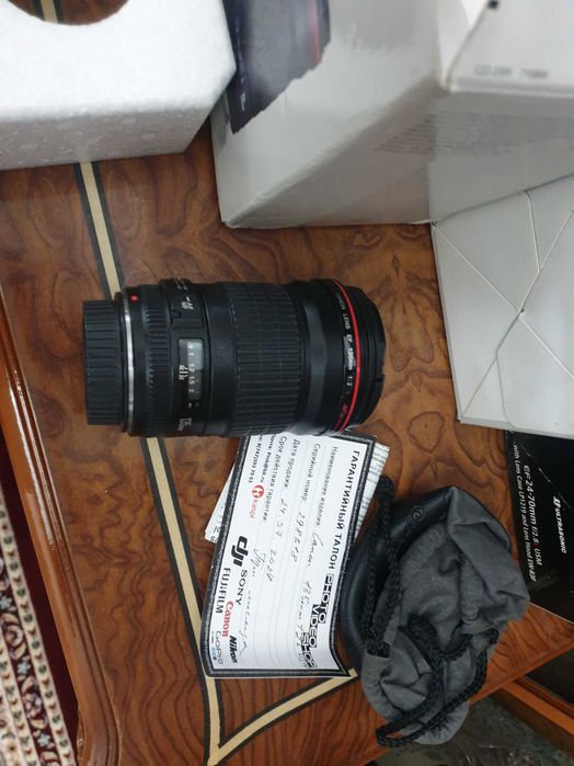 Продам обьектив Кенон 100 F2.8 макро в упаковке новая