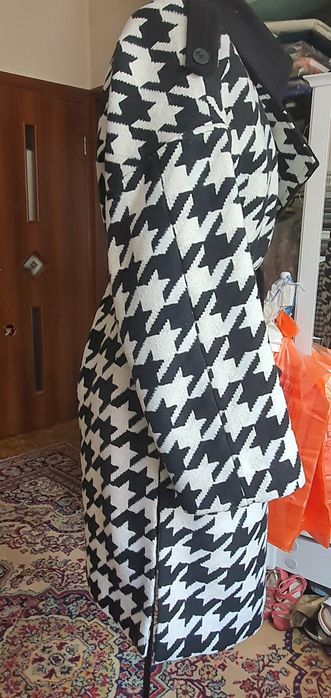 Продам новое пальто