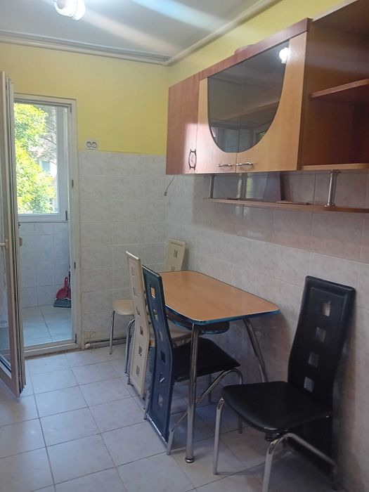 Vând  apartament in HUNEDOARA